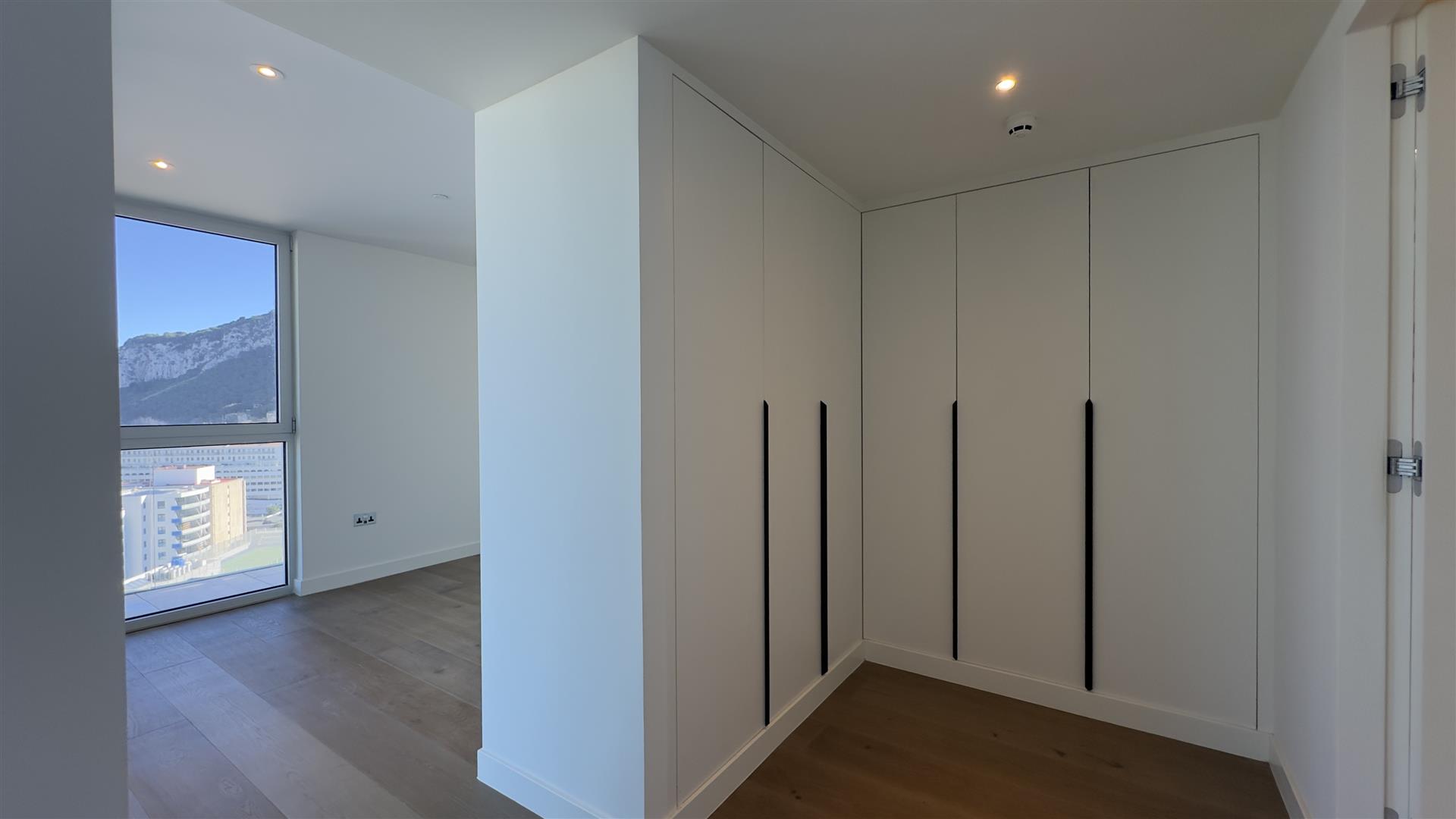 Image of Apartment - 3 Bedrooms - 3 Bathrooms for Rental in EuroCity-Gibraltar, Image 8